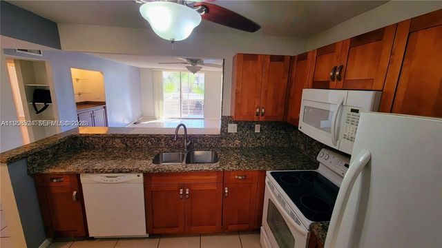 5 of 19 - 406 Nw 68th Avenue #304, Plantation, FL