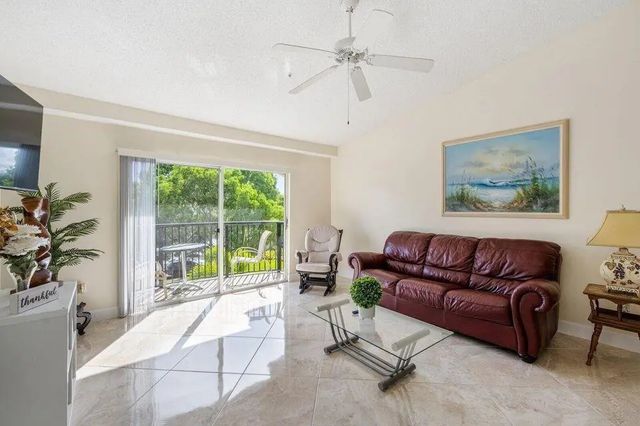 3 of 24 - 1100 Crestwood Court #1110, Royal Palm Beach, FL