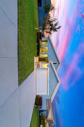 Photo of Listing #F10549025