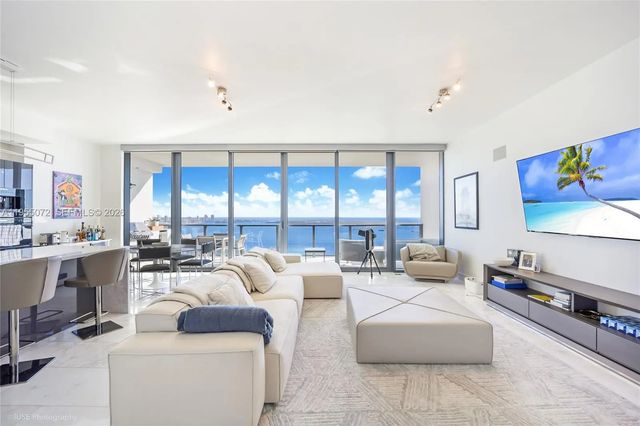 4 of 12 - 1451 Brickell Avenue #3902, Miami, FL