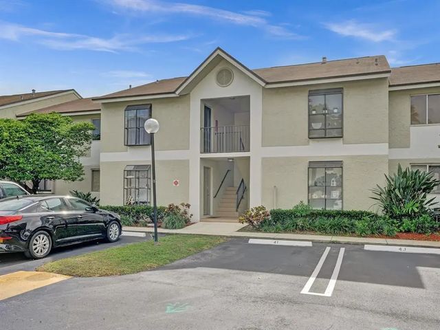 715 Gardens Drive #203, Pompano Beach