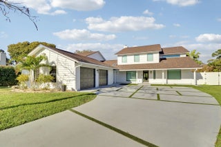 Photo of Listing #R11162392