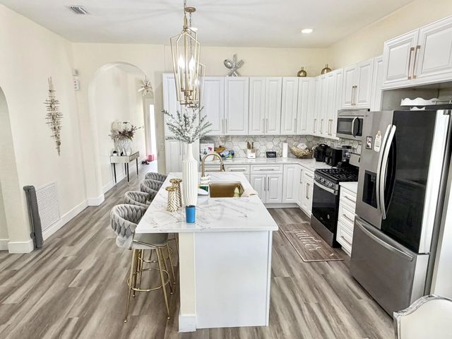 5 of 17 - 159 Berenger Walk, Royal Palm Beach, FL