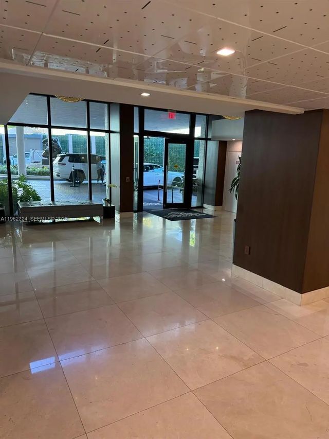 540 Brickell Key Drive #1505, Miami