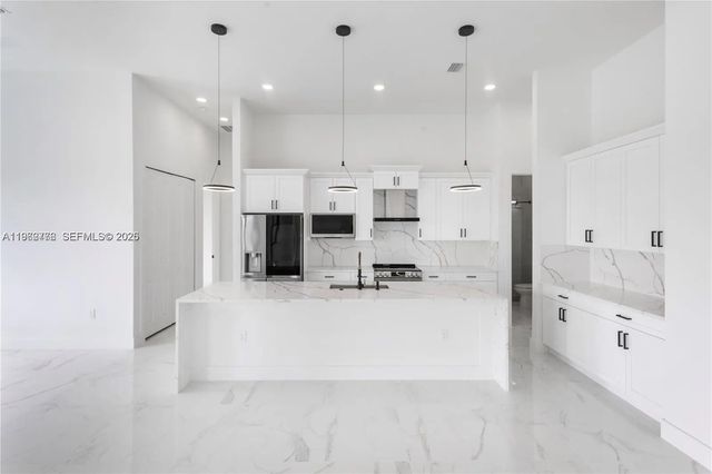 5 of 31 - 4330 Nw 34th Street, Cape Coral, FL