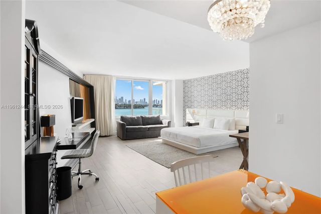 5 of 39 - 1100 West Avenue #408, Miami Beach, FL