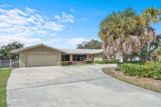 Photo of Listing #R11162441