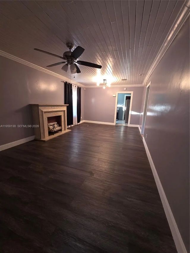 4 of 15 - 2401 Nw 56th Street, Miami, FL