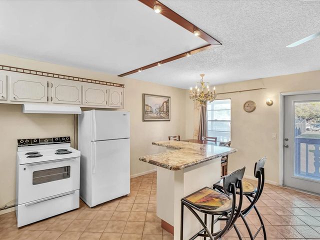 2 of 84 - 238 Ventnor Q #238, Deerfield Beach, FL