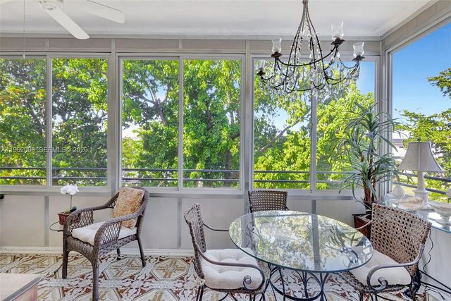 5 of 28 - 4000 Nw 44th Avenue #405, Lauderdale Lakes, FL