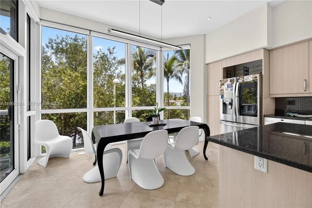 16500 Collins Avenue #th-9, Sunny Isles Beach