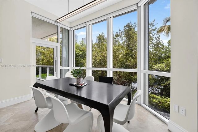3 of 31 - 16500 Collins Avenue #th-9, Sunny Isles Beach, FL