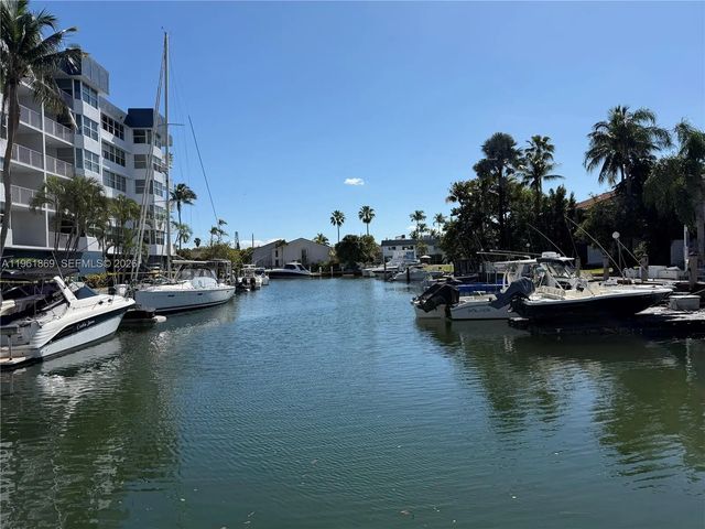 3 of 23 - 16546 Ne 26th Avenue #6h, North Miami Beach, FL