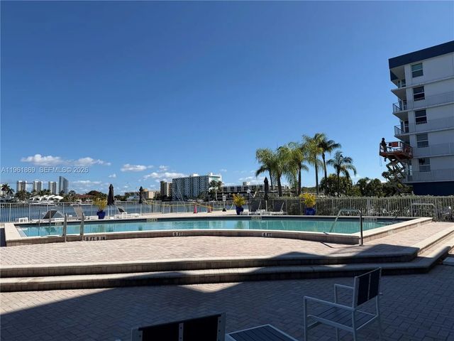 4 of 23 - 16546 Ne 26th Avenue #6h, North Miami Beach, FL