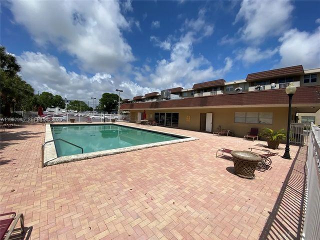 4 of 17 - 1800 Sans Souci Boulevard #119, North Miami, FL