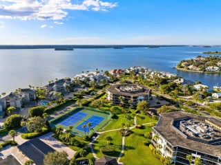 Photo of Listing #F10551125