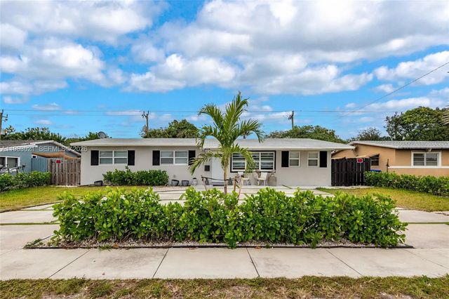 200 Sw 69th Terrace, Pembroke Pines