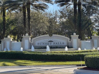 Photo of Listing #R11162556