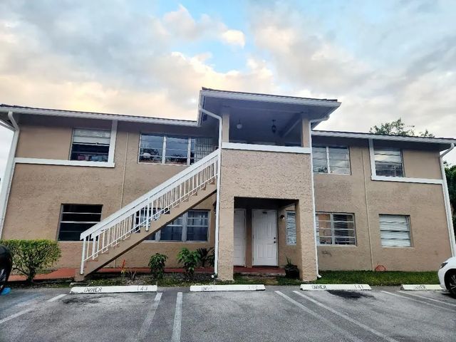 10234 Twin Lakes Drive #16-d, Coral Springs