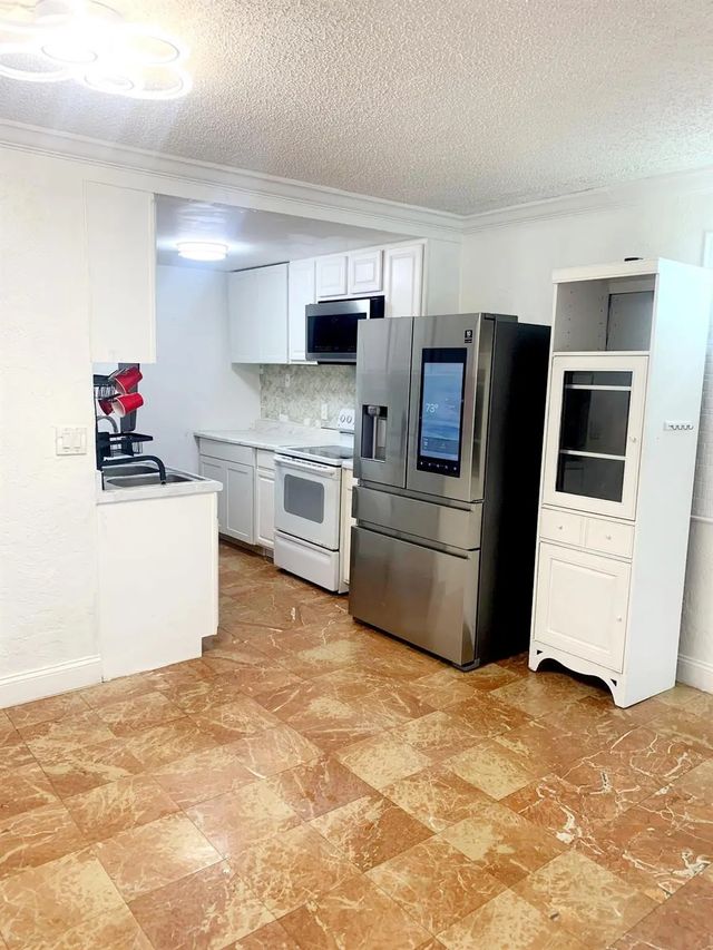 4 of 24 - 10234 Twin Lakes Drive #16-d, Coral Springs, FL