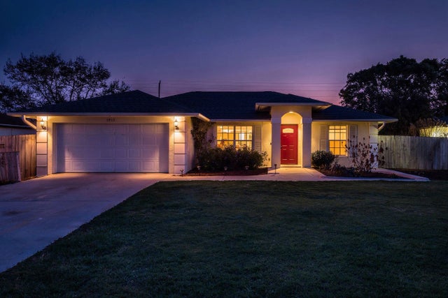 Photo of Listing #R11162594