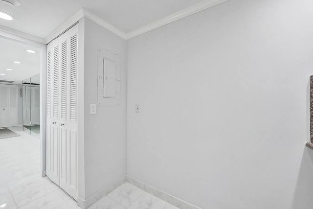 5 of 37 - 5600 N Flagler Drive #805, West Palm Beach, FL