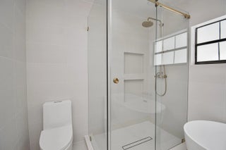 Photo of Listing #R11162609