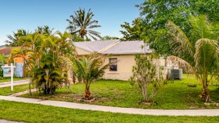 Photo of Listing #F10551521