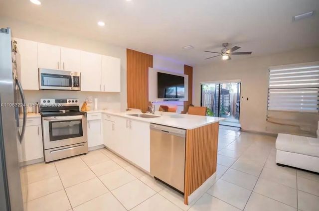 4 of 22 - 24605 Sw 117th Court, Homestead, FL