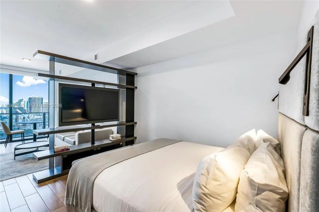 2 of 13 - 398 Ne 5th Street #2205, Miami, FL
