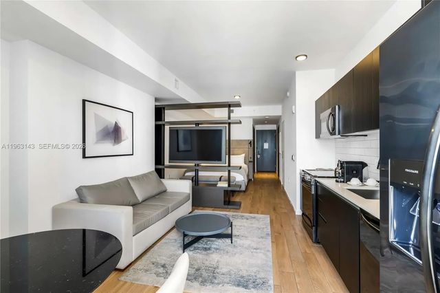 3 of 13 - 398 Ne 5th Street #2205, Miami, FL