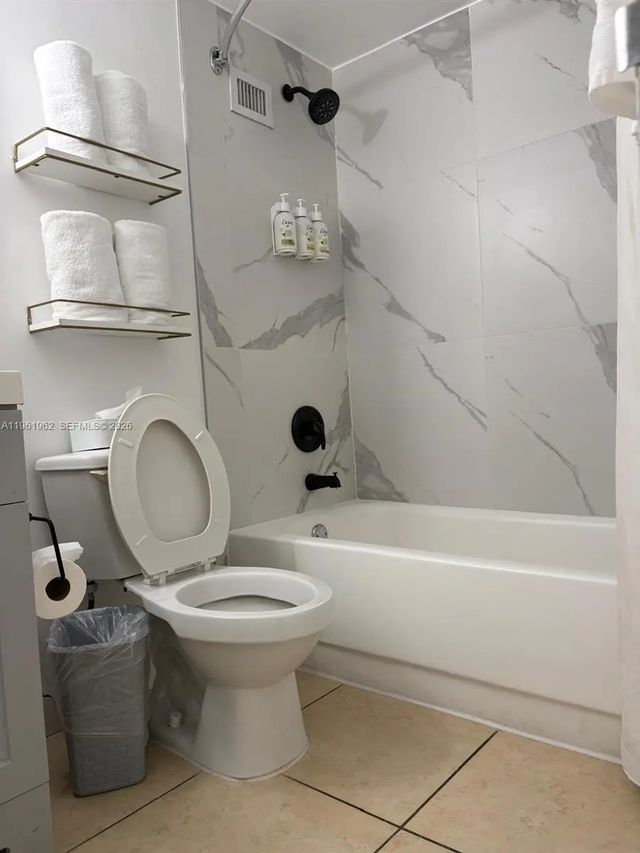2 of 17 - 19201 Collins Avenue #820, Sunny Isles Beach, FL