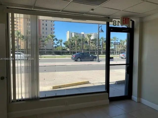 3 of 7 - 3418 N Ocean Boulevard, Fort Lauderdale, FL