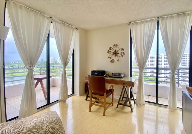 4 of 17 - 3300 Ne 191st Street #1807, Aventura, FL