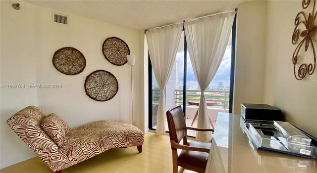 5 of 17 - 3300 Ne 191st Street #1807, Aventura, FL