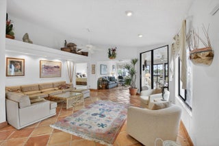 Photo of Listing #R11162681