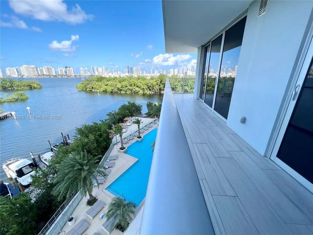 16385 Biscayne Boulevard #607, North Miami Beach