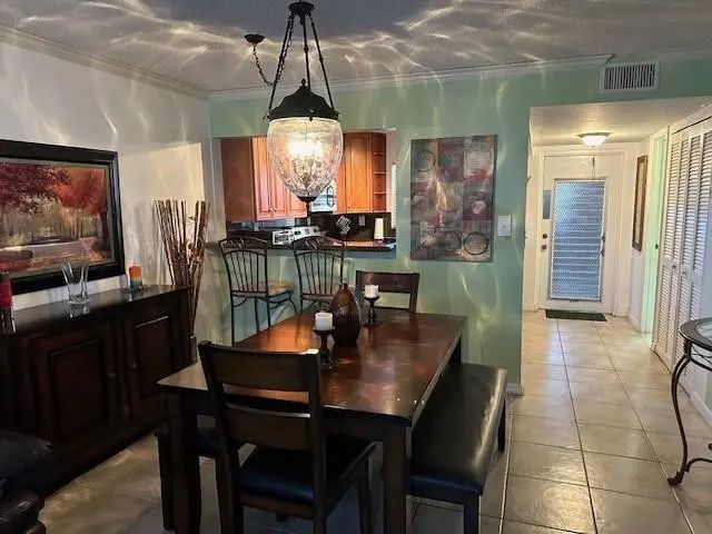 4 of 59 - 9350 Sunrise Lakes Boulevard #101, Sunrise, FL