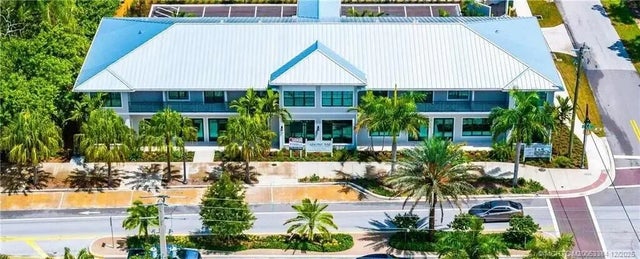 Photo of Listing #R11162695