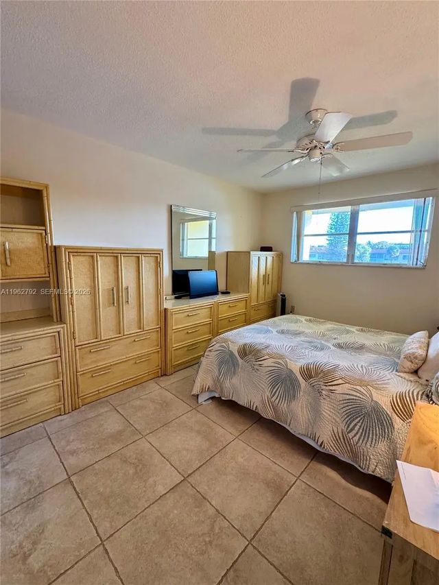 3 of 12 - 2940 Ne 203rd Street #213 C, Aventura, FL