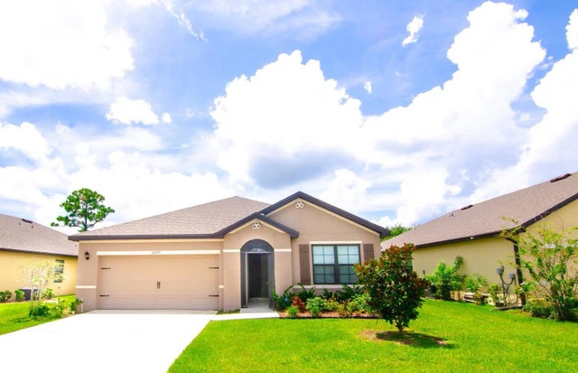 Photo of Listing #R11162712