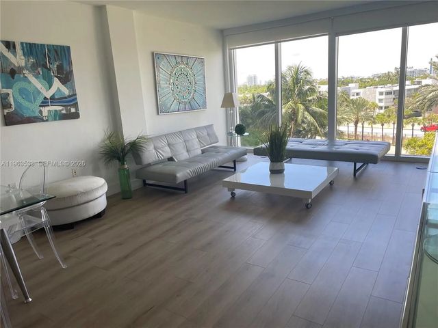 4 of 22 - 10275 Collins Avenue #427, Bal Harbour, FL