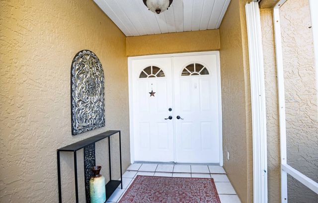 2 of 15 - 376 Nw Sherry Lane, Port St. Lucie, FL