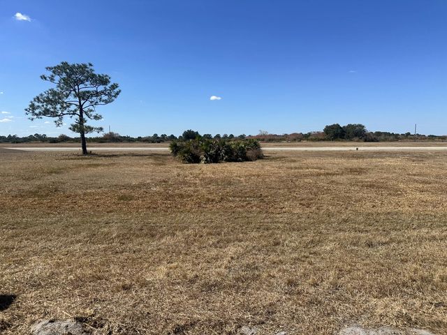 3 of 5 - 180 Seneca Drive Nw, Lake Placid, FL