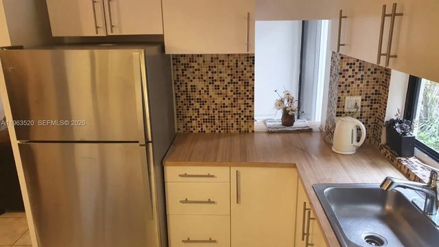 5 of 19 - 17021 N Bay Road #316, Sunny Isles Beach, FL