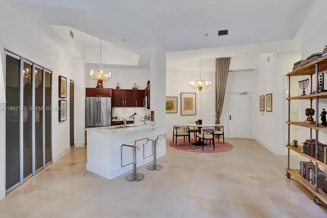 5 of 16 - 20000 E Country Club Drive #112, Aventura, FL