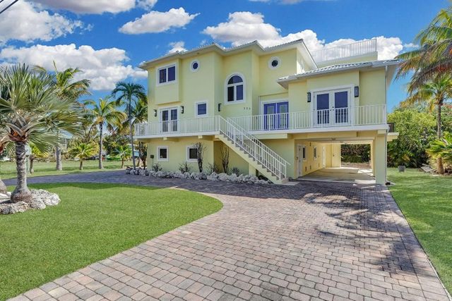 2 of 60 - 205 Stirrup Key Boulevard, Marathon, FL