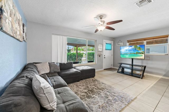 3 of 25 - 5554 Sw 6th Street, Margate, FL