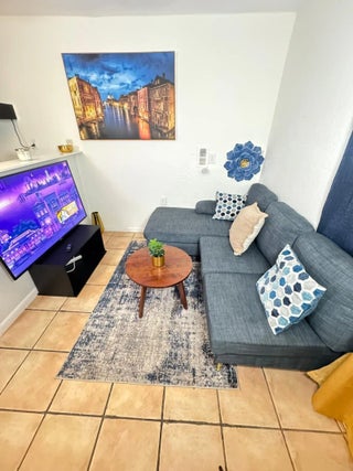 Photo of Listing #R11162837