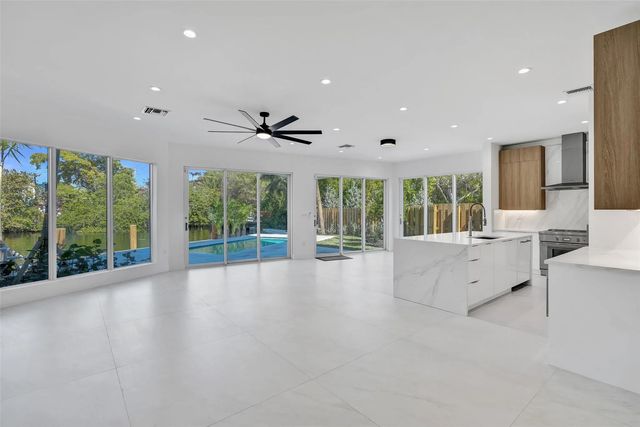 4 of 36 - 1133 Ne 18th Court, Fort Lauderdale, FL